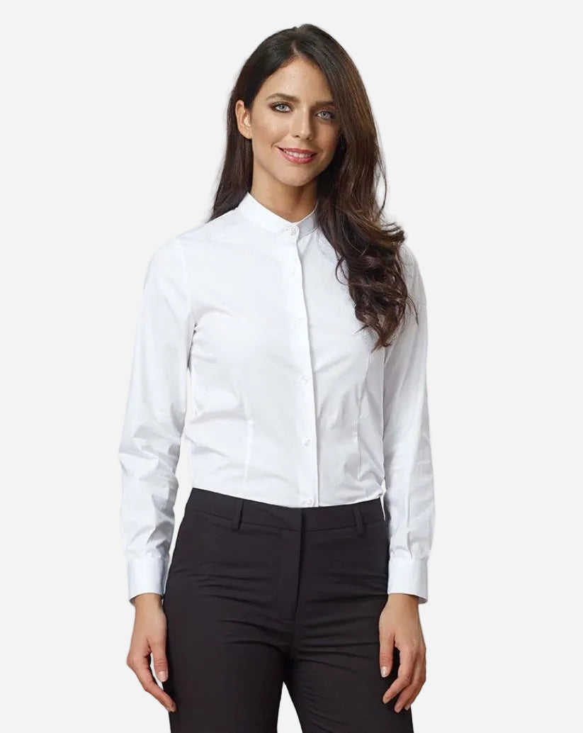 Camicia donna bianca con collo alla coreana in tessuto elasticizzato, massimo comfort , pinces davanti e dietro taglio slim fit