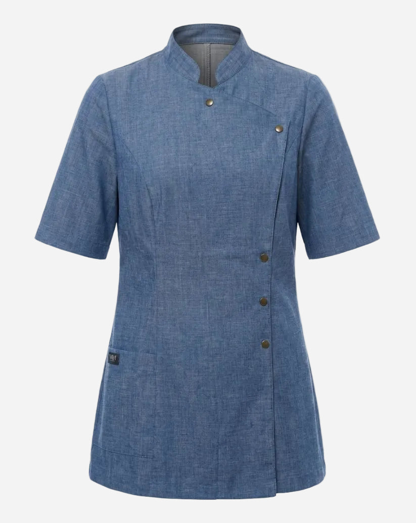 Casacca donna con colletto coreana a manica corta con allacciatura laterali con bottoni a clip a vista, in 100% microfibra