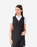 Copriabito donna nero taglia unica  con schiena coperta, scollo a “v”  e tasca  centrale.

