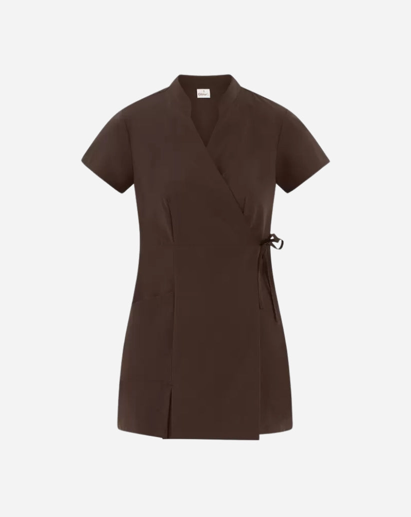Kimono donna marrone in microfibra con collo alla coreana, scollo a incrocio con lacci laterali e maniche corte.