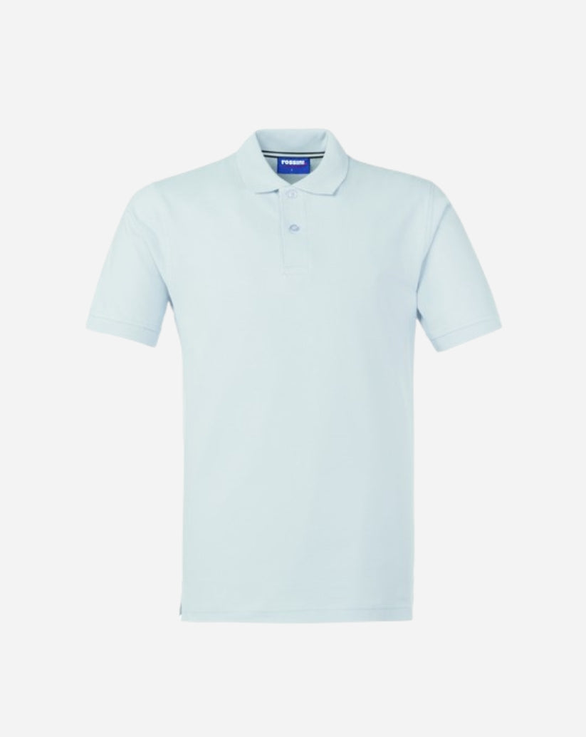 Polo unisex bianca in cotone con chiusura centrale a tre bottoni, colletto classico e maniche corte.