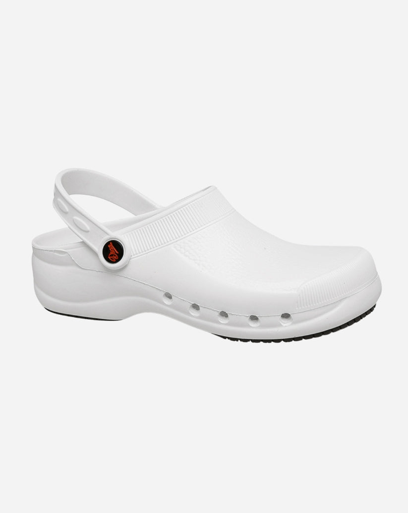 Zoccolo bianco in materiale EVA con cinturino posteriore ripiegabile, fori laterali di traspirazione e suola antiscivolo.